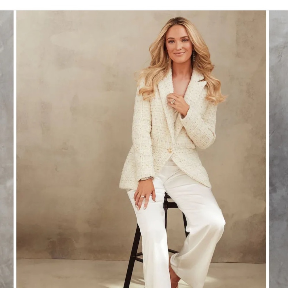 VICI x Emily Travis •NWT• Chloe Tweed pocketed blazer in ivory